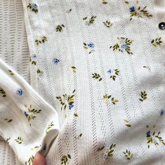 White Floral Long Sleeve - Picture 4 of 4